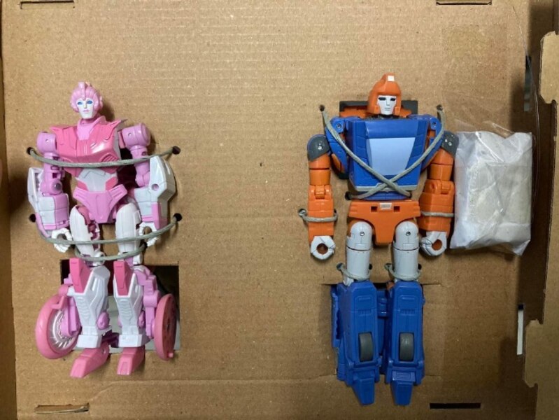 Image Of Transformers Legacy Evolution War Dawn 2 Pack Erial & Dion  (12 of 12)